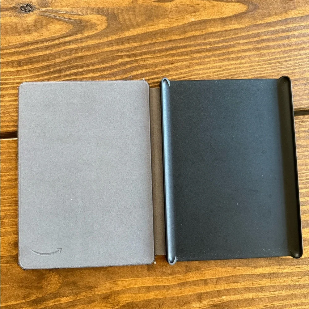 Kindle Charcoal Cover